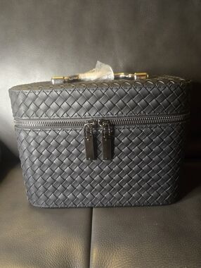 Black Woven Travel Vanity Case - Unbranded